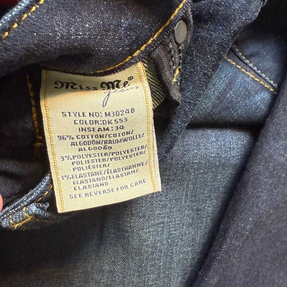 EUC Miss Me Size 30 Boot Cut Dark Wash Blue Jean Jewel And Sequin Pockets Casual - Picture 10 of 10